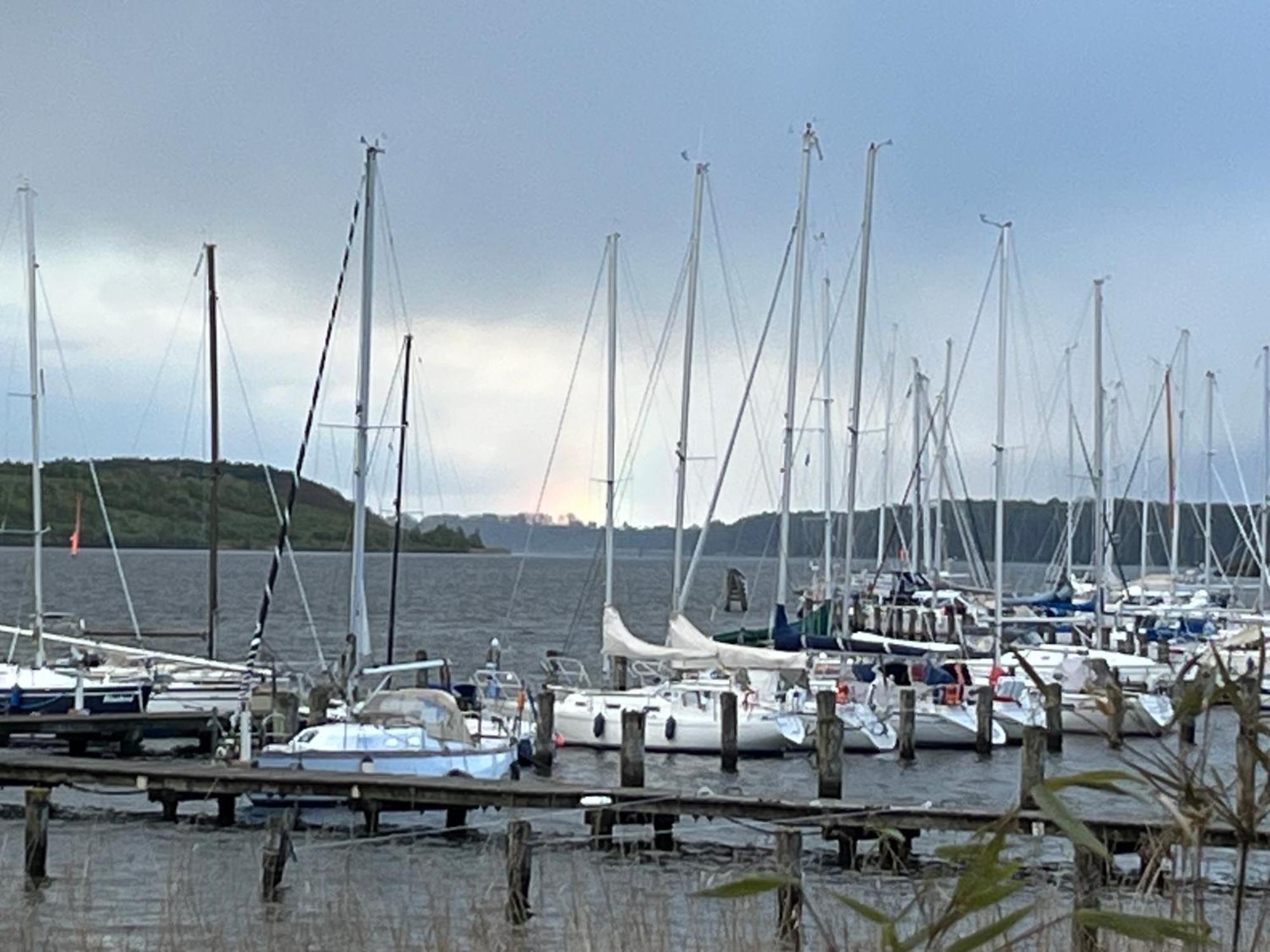 Wohnen Am Seglerhafen Mit Traveblick Im Kontorhaus Viele Extras Daire Lübeck Dış mekan fotoğraf